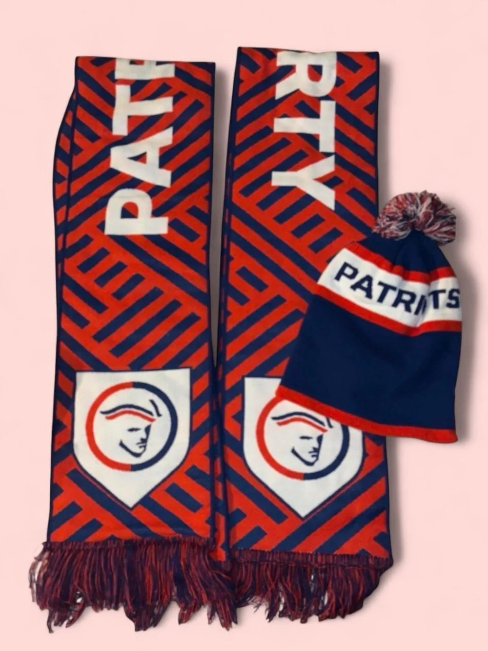 Patriots & Liberty - 2 Scarves & Beanie Set 🧣